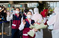 凯旋归来！中国政府援助菲律宾医疗专家组乘包机抵达厦门