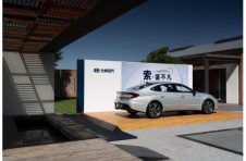用线条勾勒精致 以功能传递温度 第十代索纳塔演绎B级车美学之道