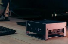 UDOO Bolt Gear AMD锐龙Vega迷你PC