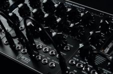 现已推出基于Erica Synths Fusion System II真空管的模块化合成器