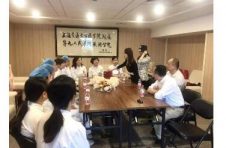 致敬人间天使，正官庄携手社区晨报慰问医护人员