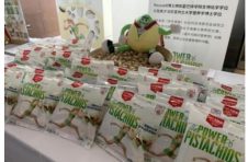 美国开心果营养丰富，有助于运动健康