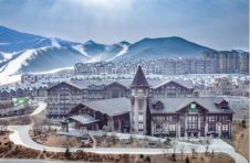 万豪酒店宣布上海雅居乐万豪侯爵酒店焕新亮相中国首家万豪侯爵酒店于沪上开门迎客   